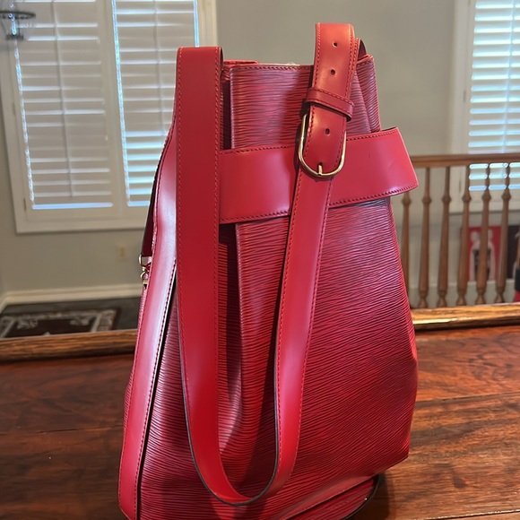 🏆LOUIS VUITTON Epi Bucket Bag Sac D’epaule with Pochette Castilian Red - Picture 12 of 13